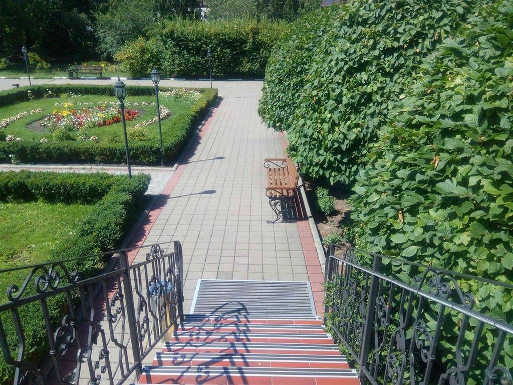 Chervona Kalina Hotel Kiev Bagian luar foto