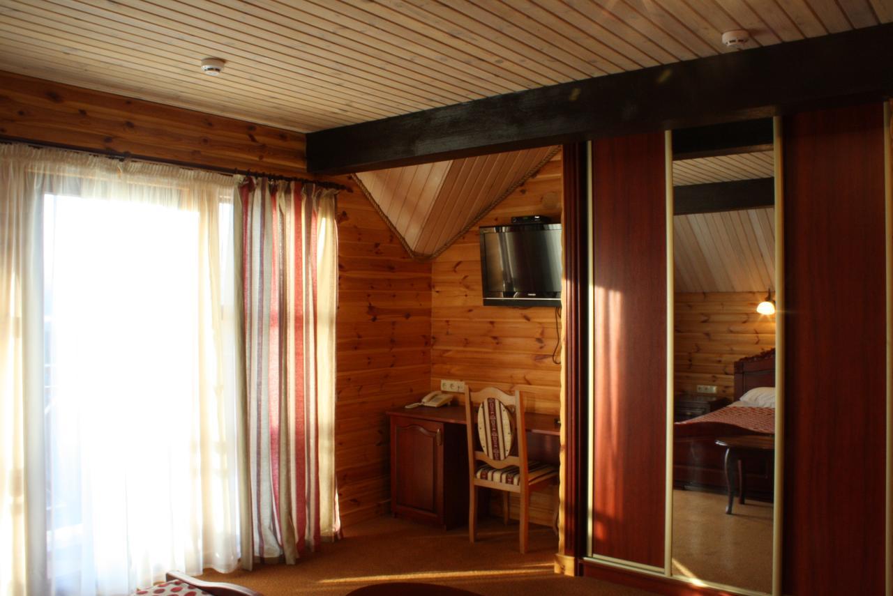 Chervona Kalina Hotel Kiev Bagian luar foto