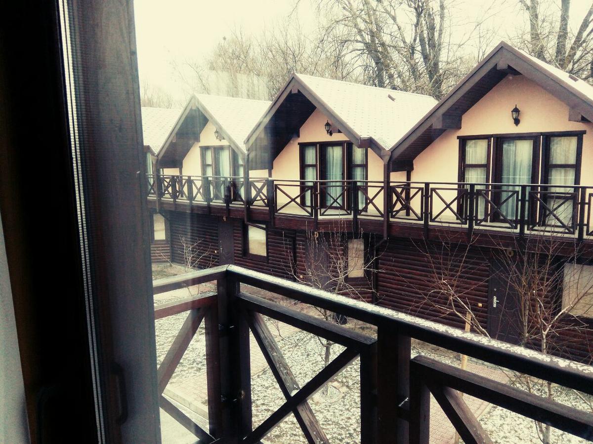 Chervona Kalina Hotel Kiev Bagian luar foto