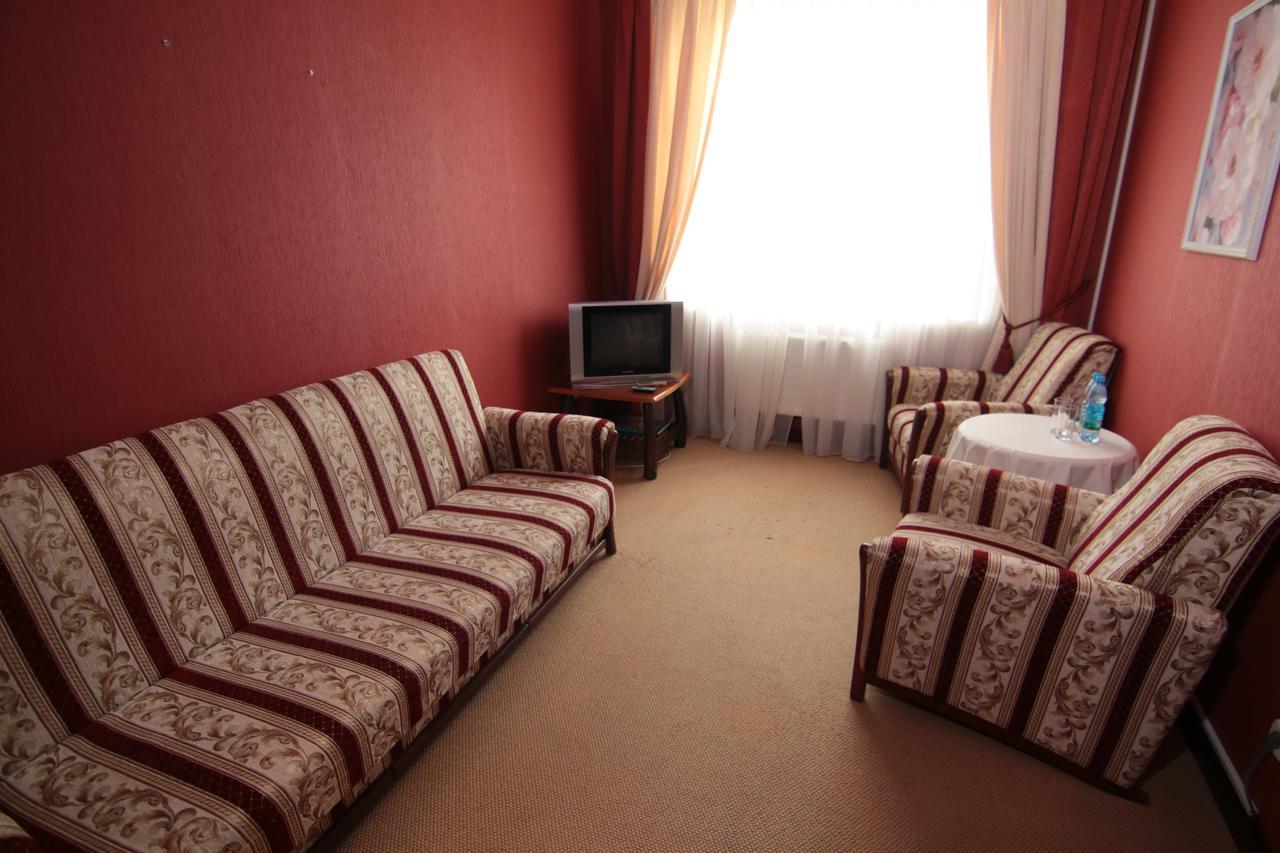 Chervona Kalina Hotel Kiev Bagian luar foto