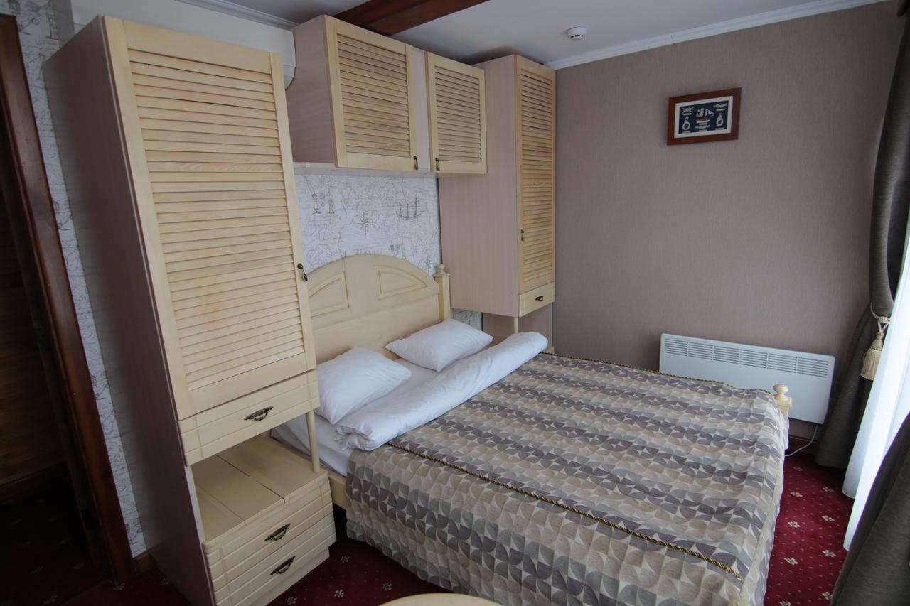 Chervona Kalina Hotel Kiev Bagian luar foto